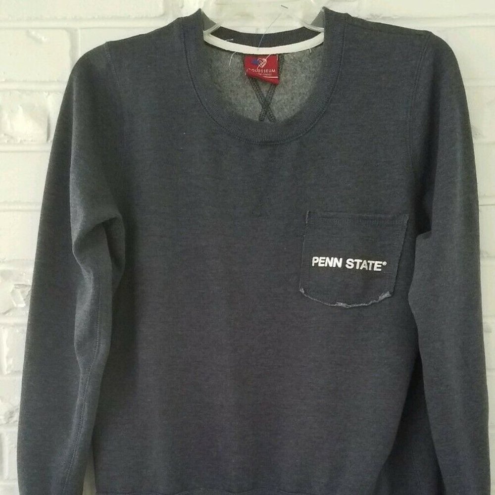Colosseum Penn State Blue Fleece Sweatshirt Medium